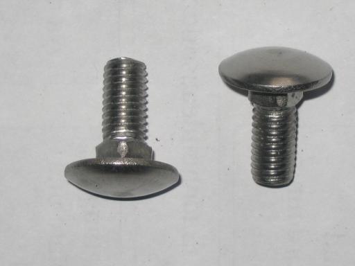 Trittbretter schrauben1